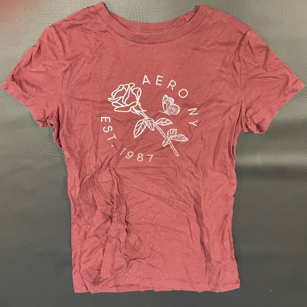 Aeropostale red t-shirt